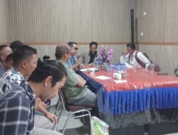 Aksi Damai Aliansi Peduli OKU Gelar Demo di Halaman Kantor Bulog, Soroti Kualitas Beras dan Tuntut Evaluasi Kepemimpinan